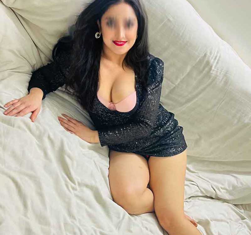 Mumbai aunty escort